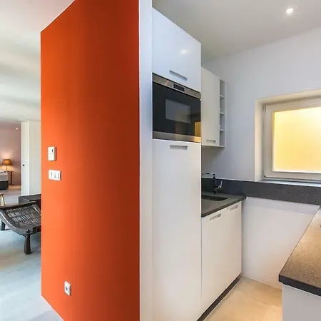 Lux 12 - Navratilova Apartman *